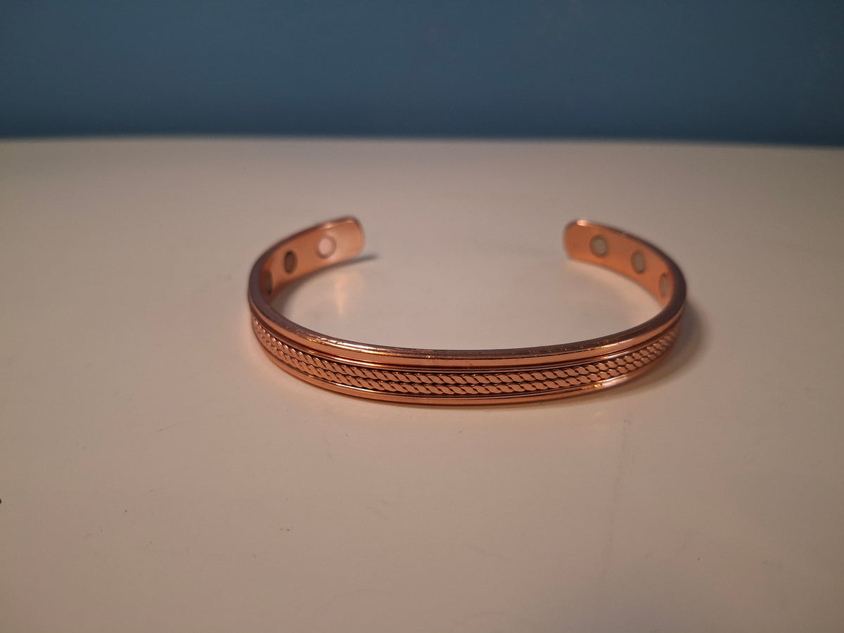 Kupferarmband mit doppeltem Rippendesign